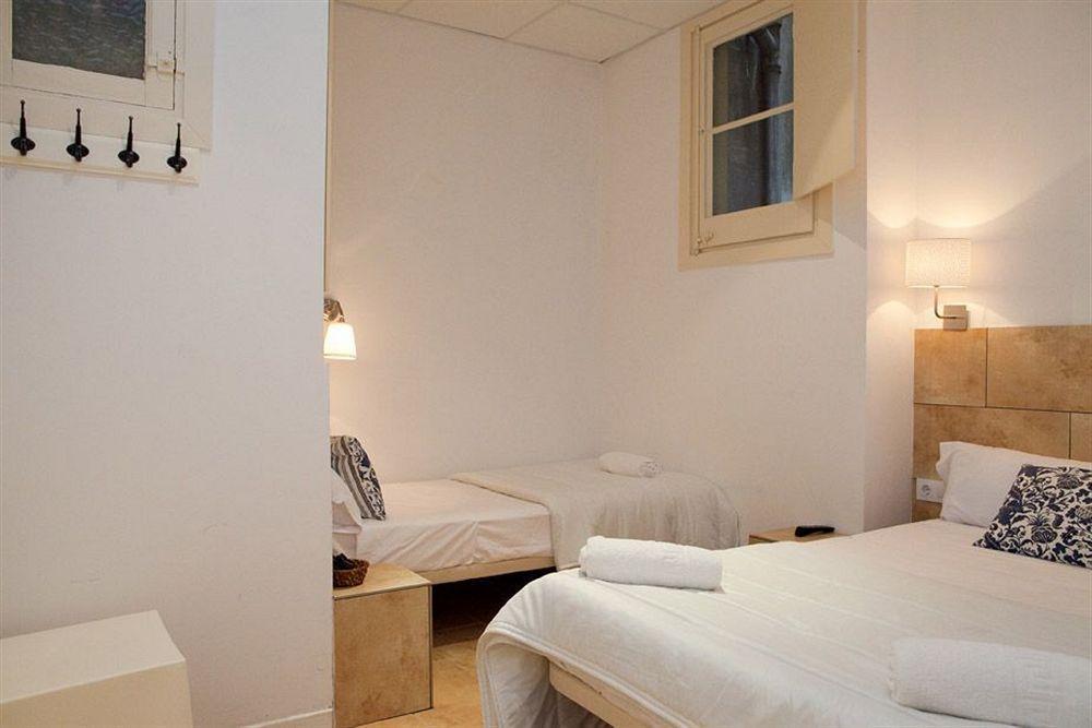 Hostal Martinval Barcelona Exterior foto