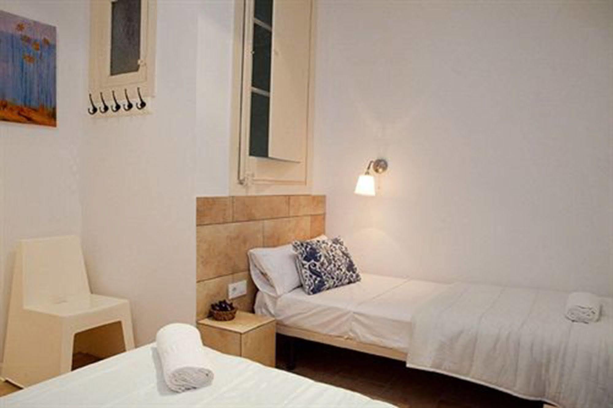 Hostal Martinval Barcelona Exterior foto