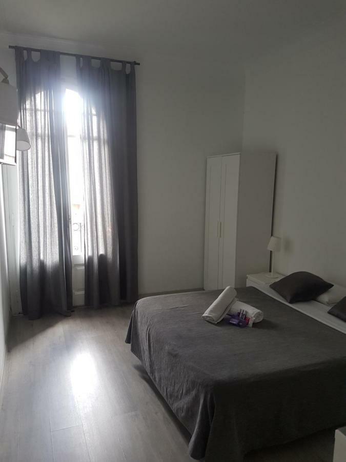 Hostal Martinval Barcelona Exterior foto